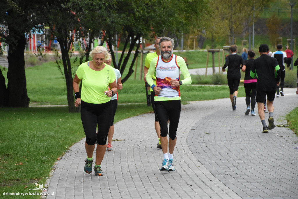 Parkrun w parku na Słodowie
