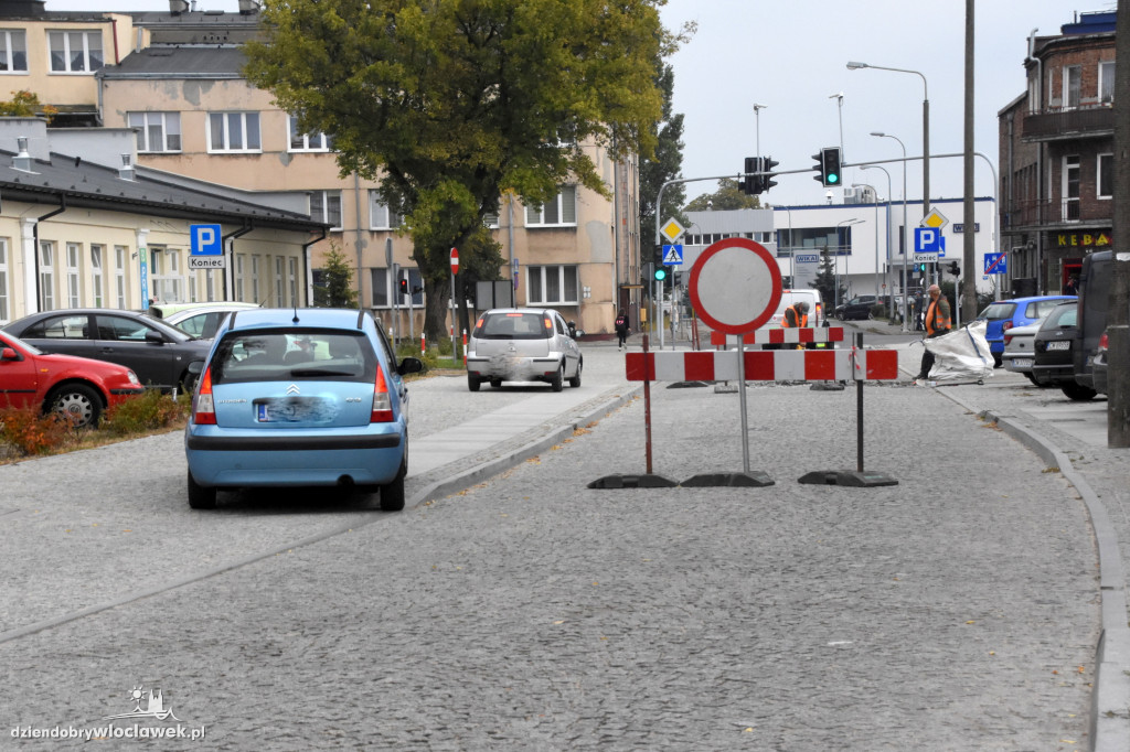 Na Łęgskiej jeżdżą po chodniku