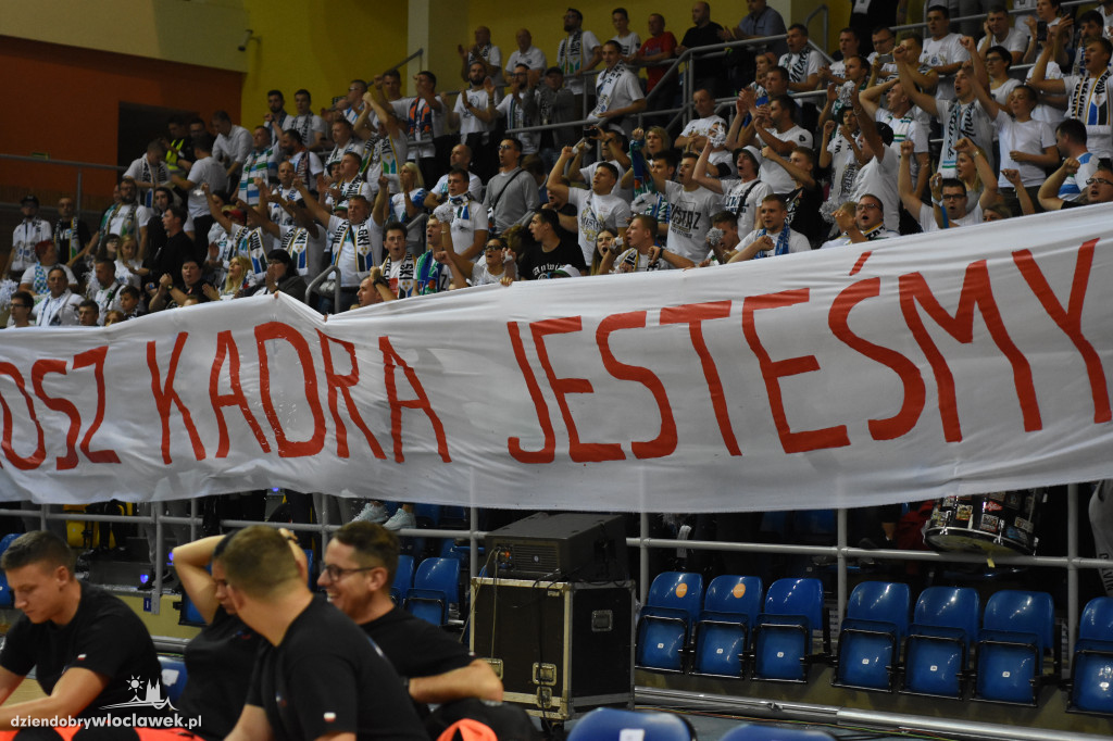 Kibice na meczu o Superpuchar Polski