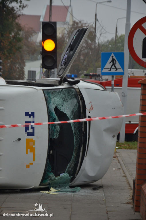 Zderzenie dwóch aut na Południu