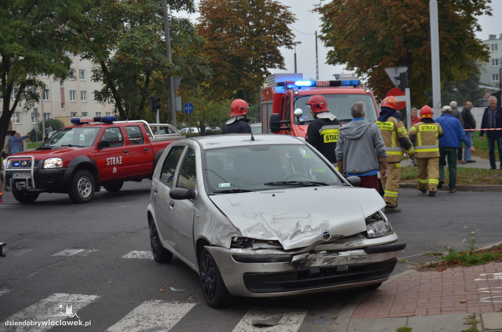 Zderzenie dwóch aut na Południu