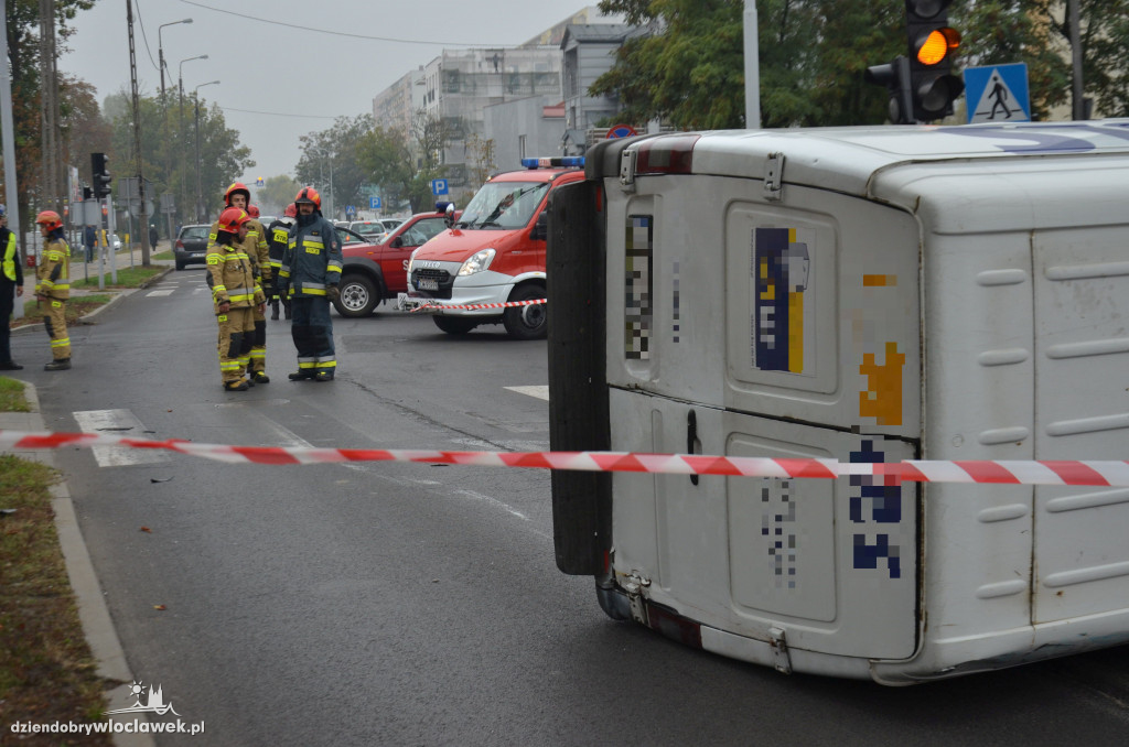 Zderzenie dwóch aut na Południu