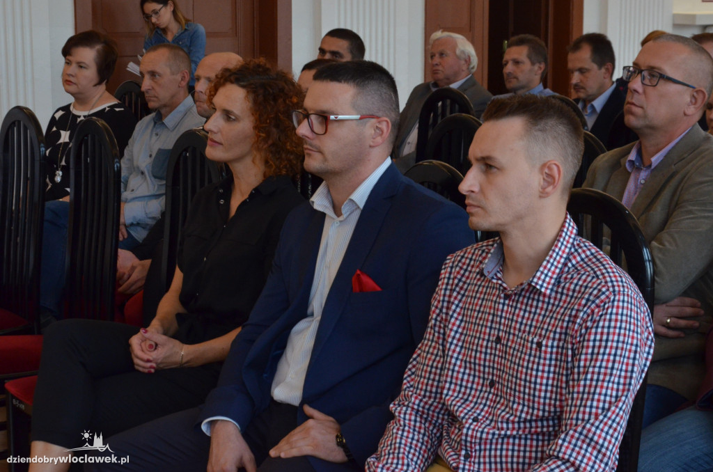 Kluby z regionu z dużymi pieniędzmi