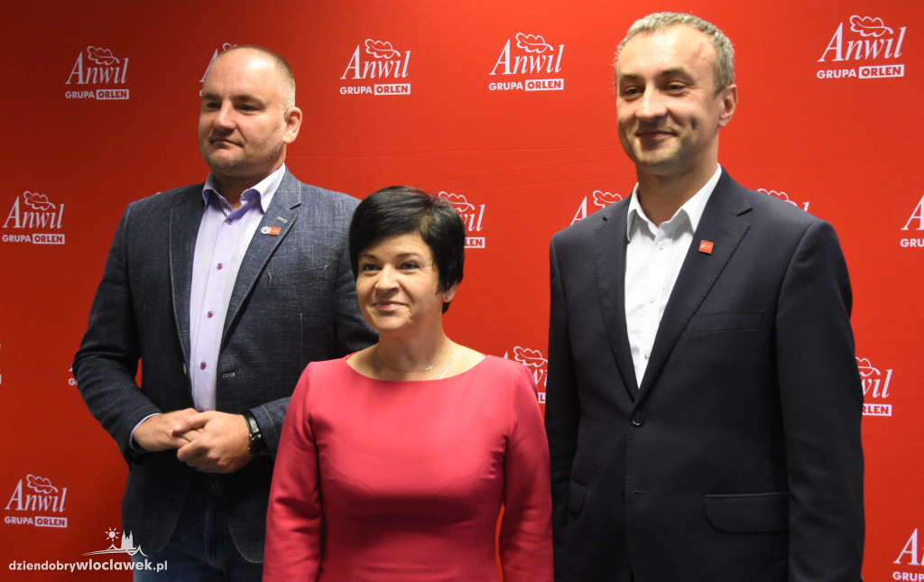 Anwil S.A. chce dać więcej pieniędzy