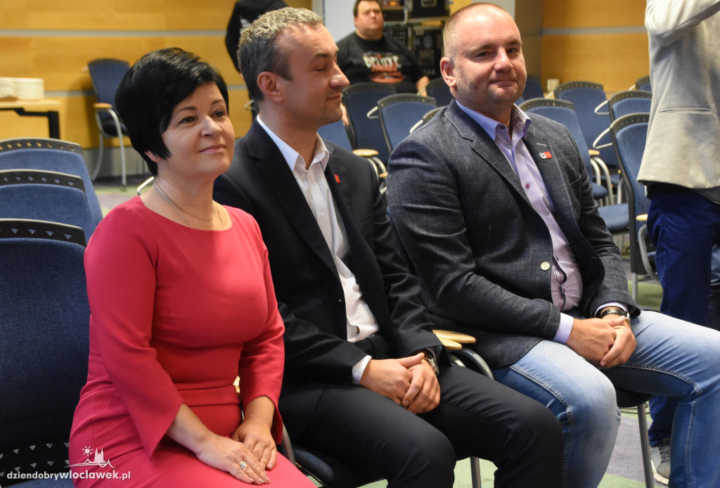Anwil S.A. chce dać więcej pieniędzy
