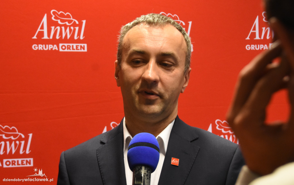 Anwil S.A. chce dać więcej pieniędzy