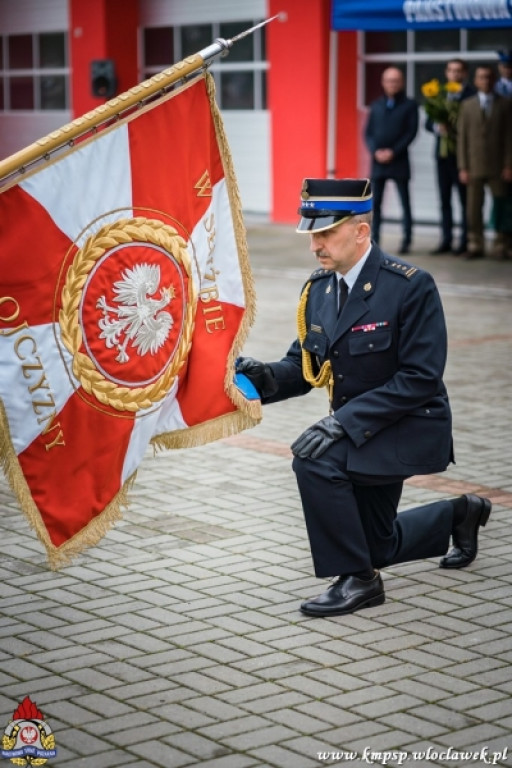 Uroczysta zbiórka u strażaków