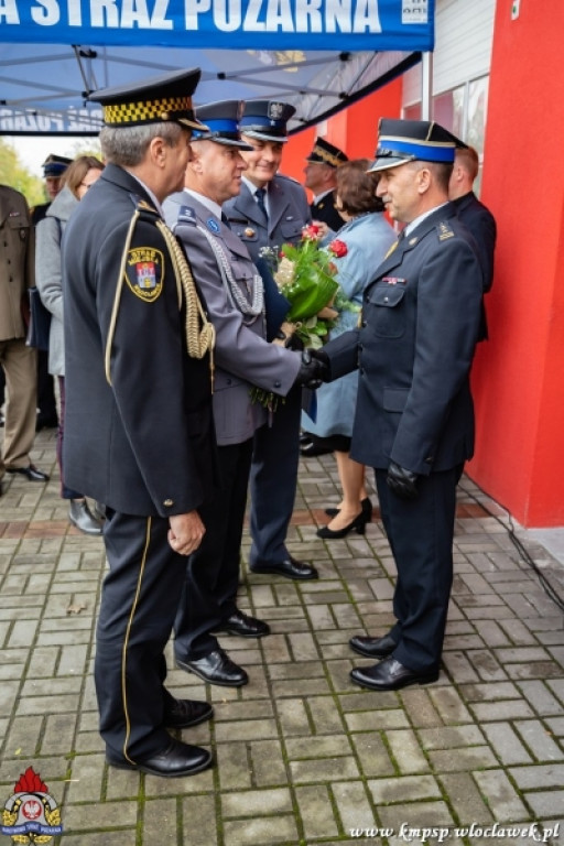 Uroczysta zbiórka u strażaków
