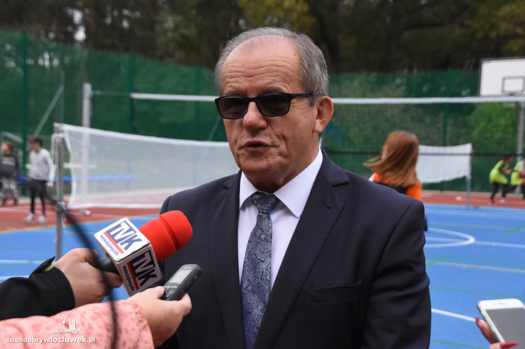 Nowe boisko przy szkole w Smólniku