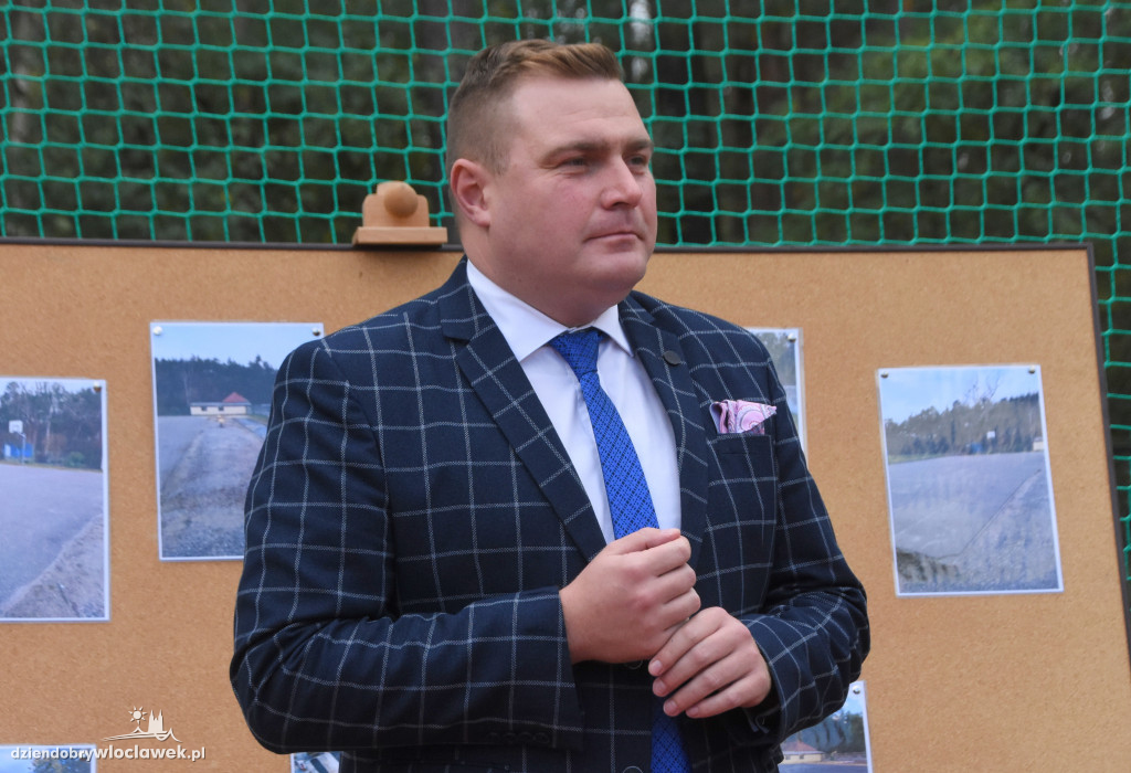 Nowe boisko przy szkole w Smólniku