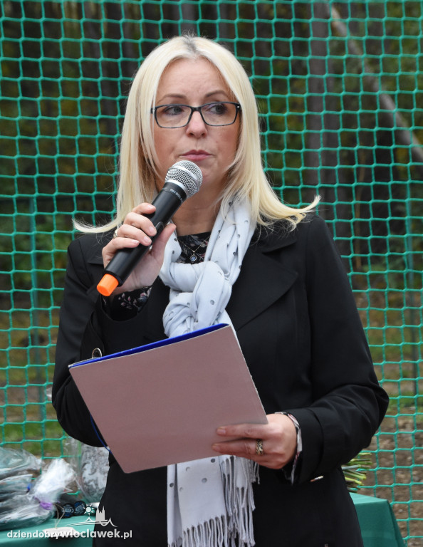 Nowe boisko przy szkole w Smólniku