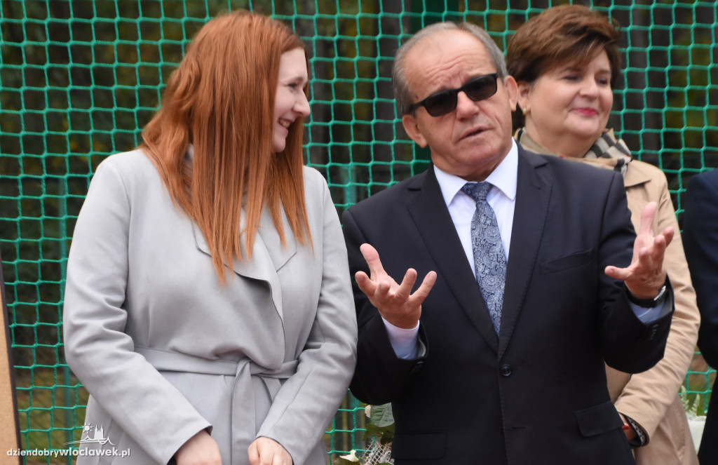 Nowe boisko przy szkole w Smólniku