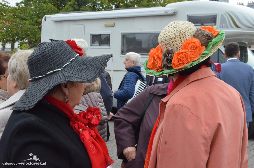 Rozpoczęcie Senioraliów na placu Wolności