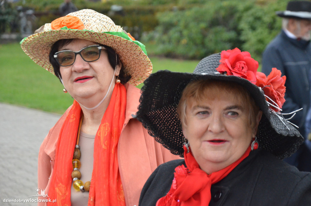 Rozpoczęcie Senioraliów na placu Wolności