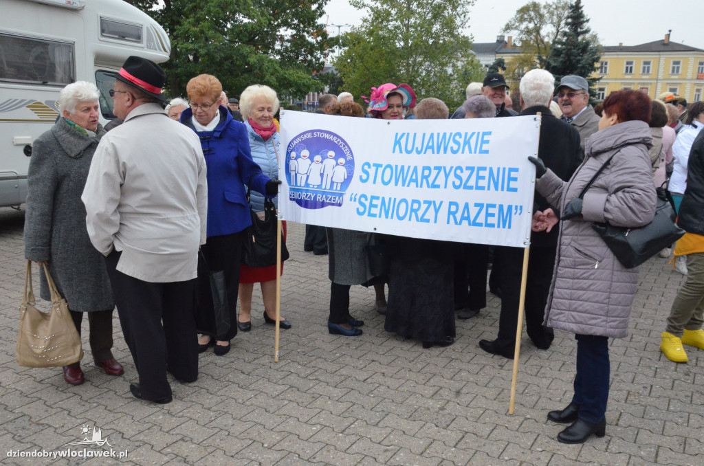 Rozpoczęcie Senioraliów na placu Wolności