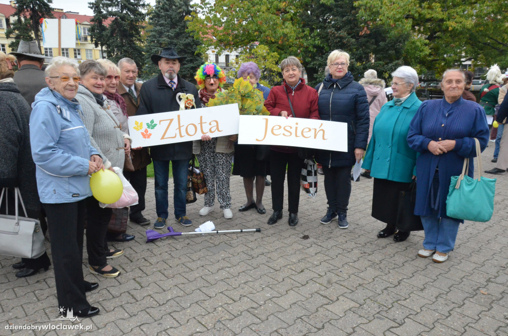 Rozpoczęcie Senioraliów na placu Wolności