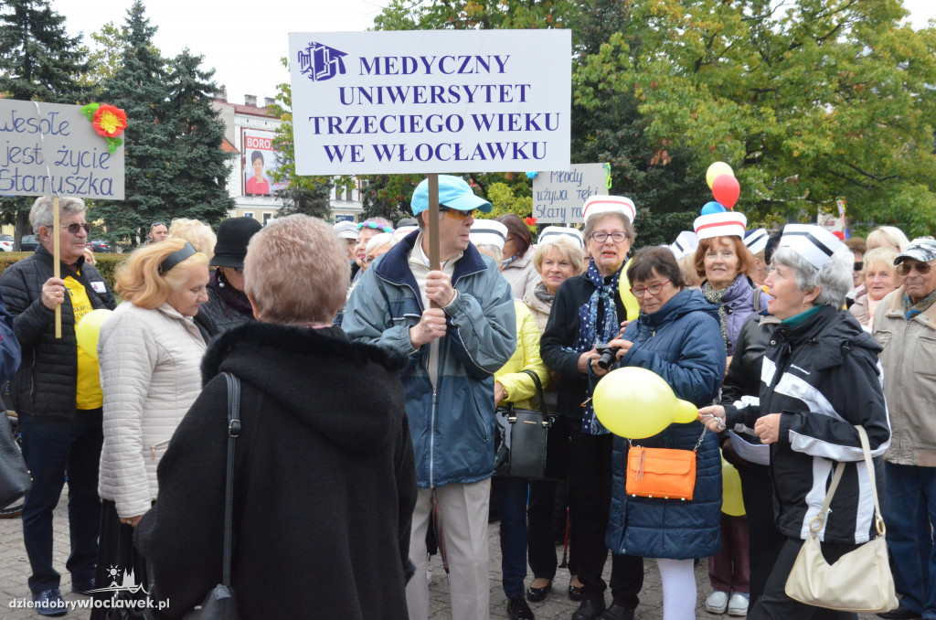 Rozpoczęcie Senioraliów na placu Wolności