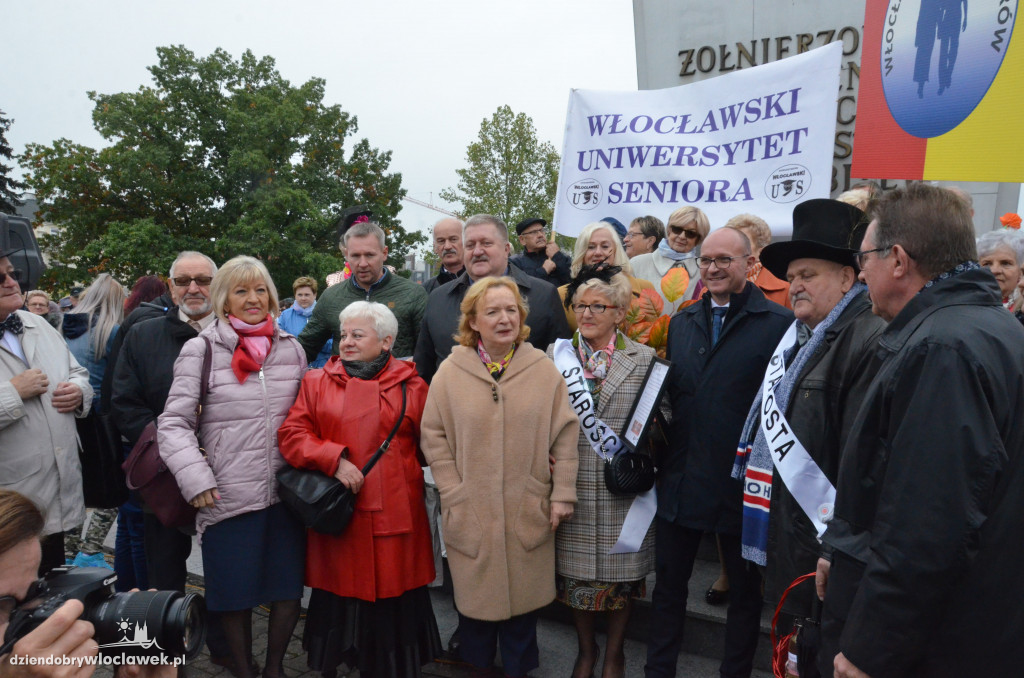 Rozpoczęcie Senioraliów na placu Wolności