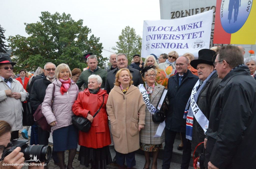 Rozpoczęcie Senioraliów na placu Wolności