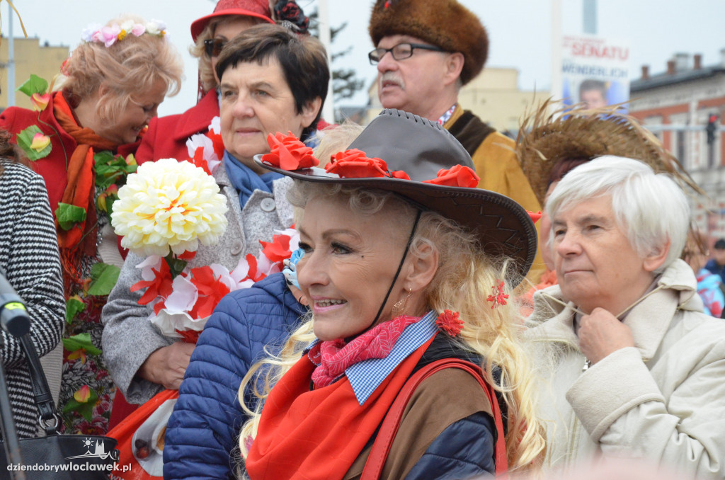 Rozpoczęcie Senioraliów na placu Wolności