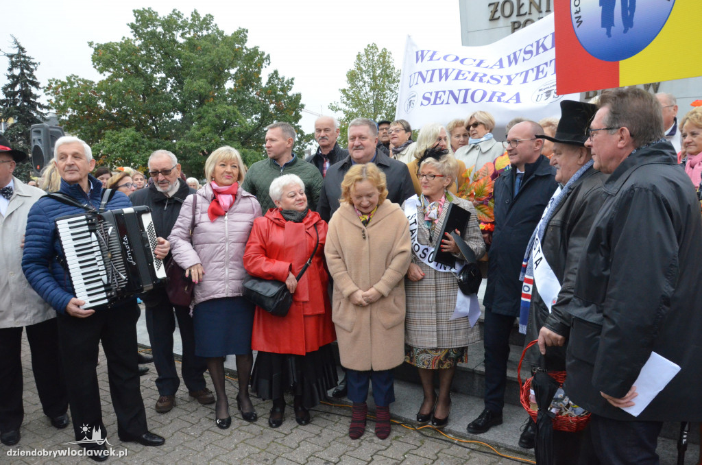 Rozpoczęcie Senioraliów na placu Wolności