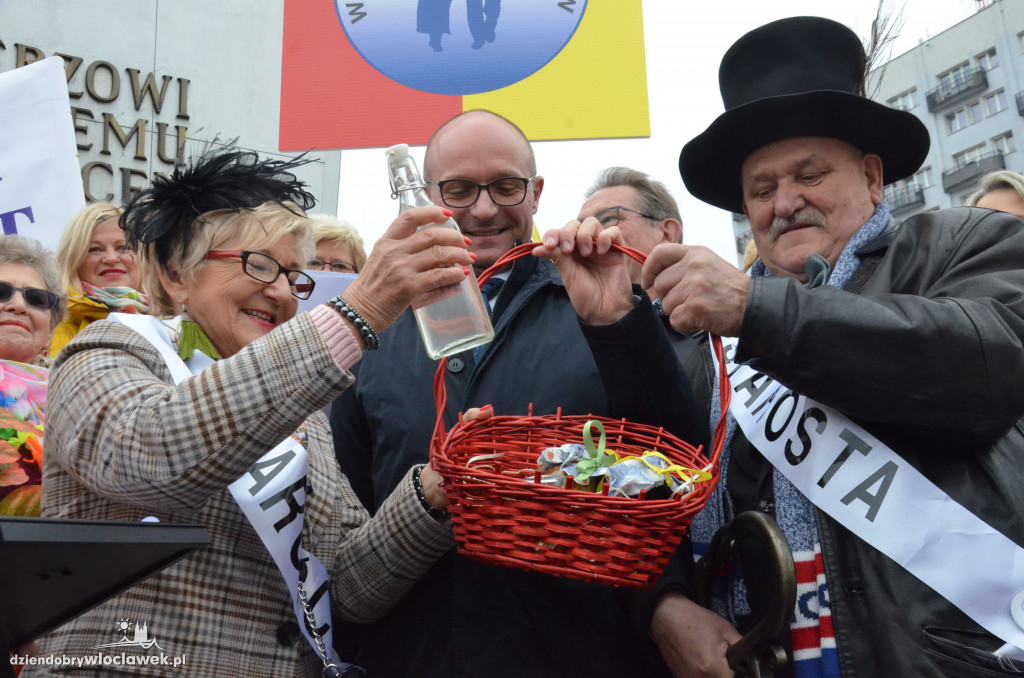 Rozpoczęcie Senioraliów na placu Wolności