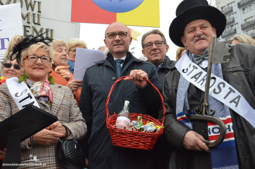 Rozpoczęcie Senioraliów na placu Wolności