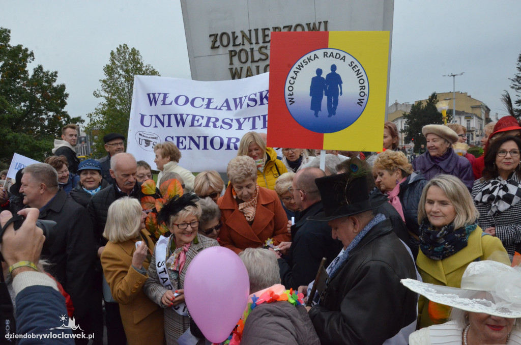 Rozpoczęcie Senioraliów na placu Wolności