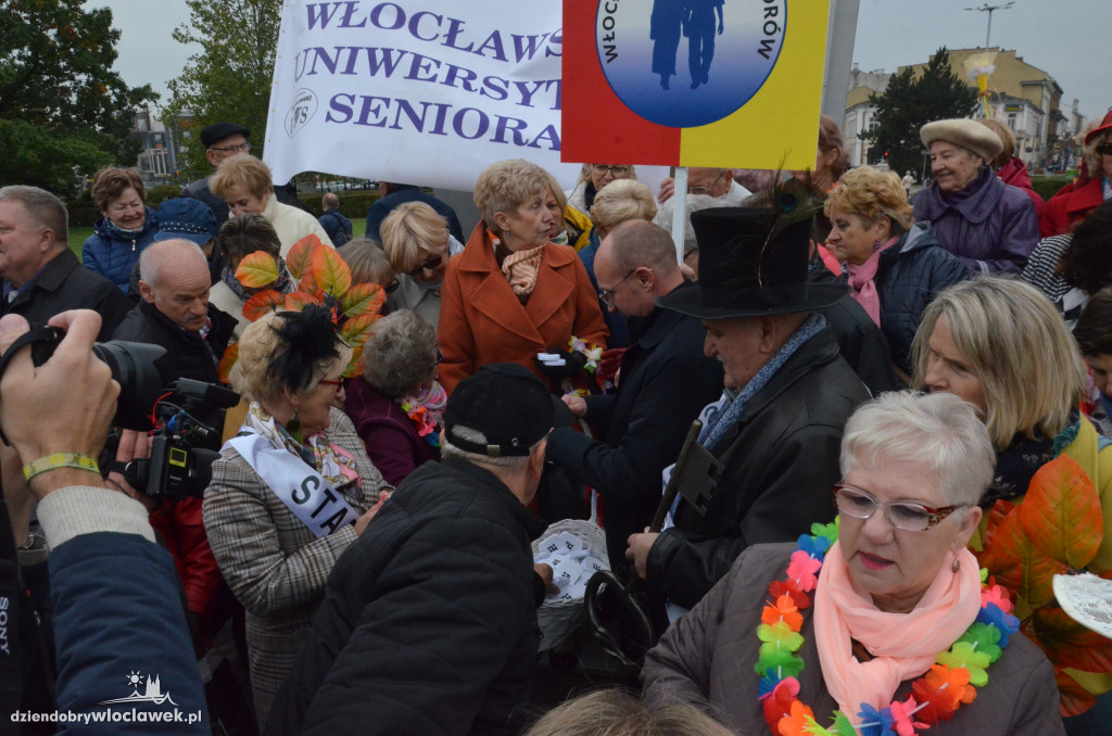 Rozpoczęcie Senioraliów na placu Wolności