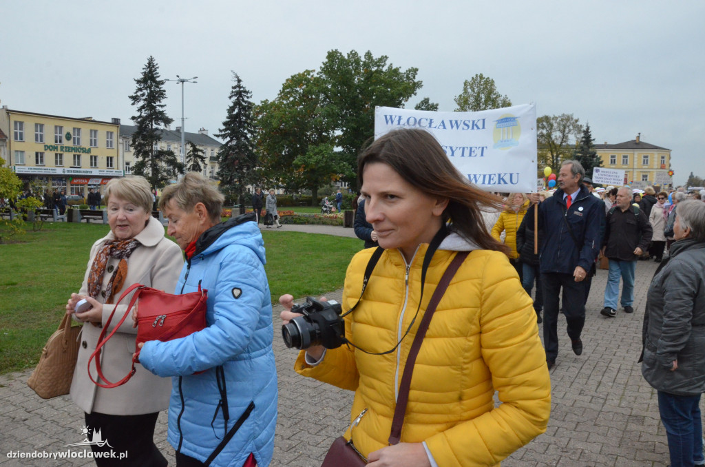 Rozpoczęcie Senioraliów na placu Wolności