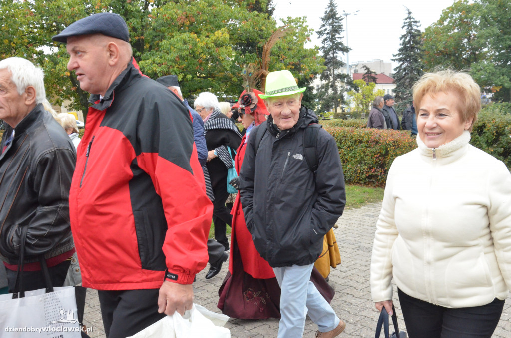 Rozpoczęcie Senioraliów na placu Wolności