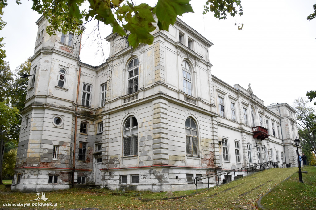 Czy stary pałac w Wieńcu straszy?