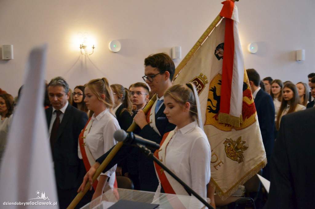 Ślubowanie pierwszoklasistów w LZK
