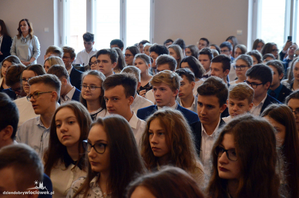 Ślubowanie pierwszoklasistów w LZK