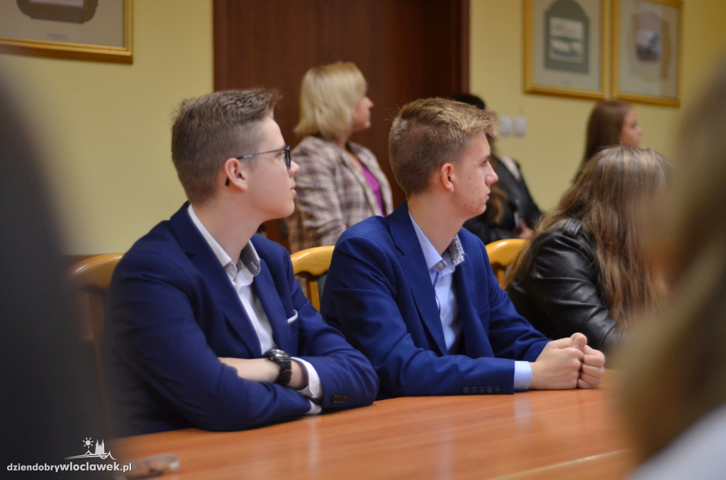 Zaprzysiężenie Młodzieżowej Rady Miasta