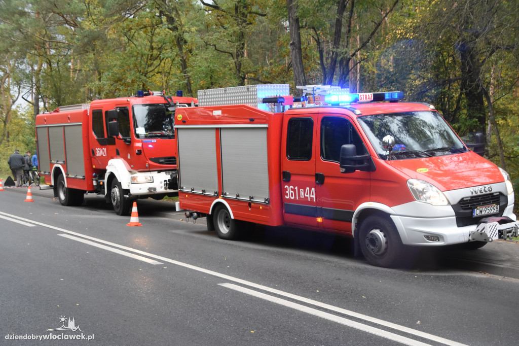 Czołowe zderzenie dwóch aut