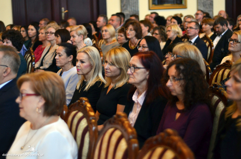 Dzień Edukacji Narodowej w P. Bursztynowym
