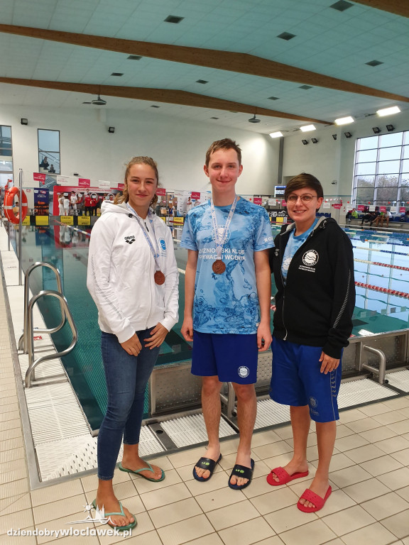 Włocławscy pływacy z medalami
