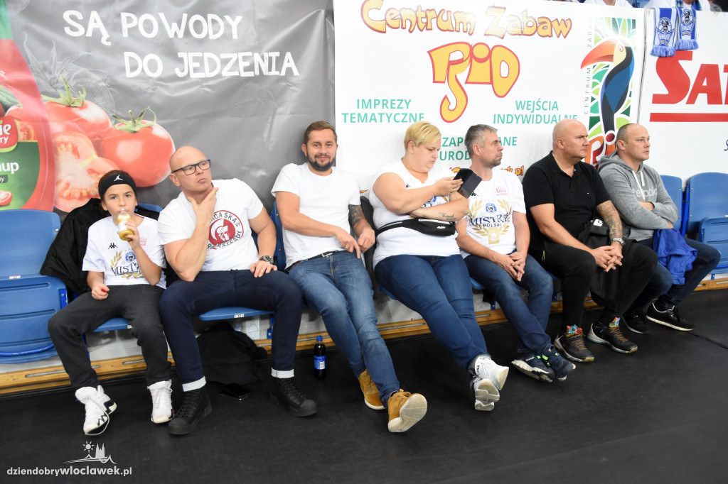 Kibice na inauguracji Ligi Mistrzów