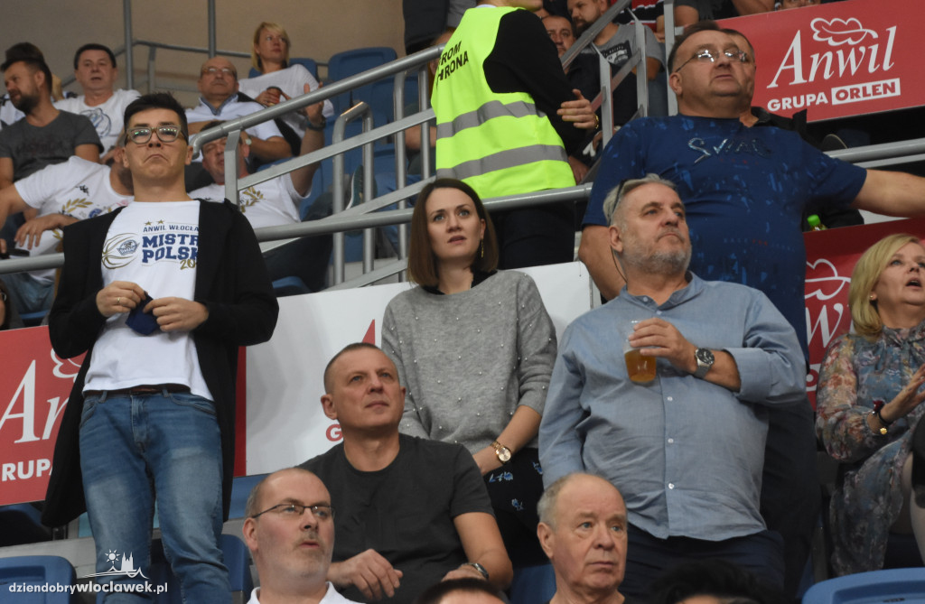 Kibice na inauguracji Ligi Mistrzów