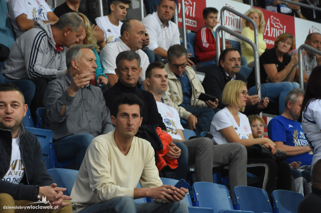 Kibice na inauguracji Ligi Mistrzów