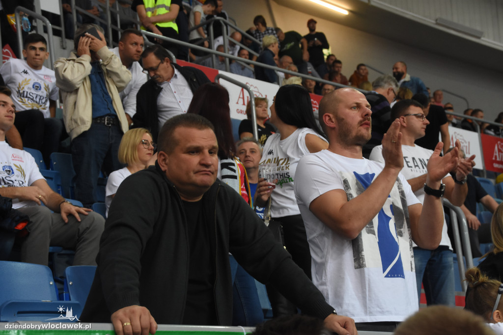 Kibice na inauguracji Ligi Mistrzów