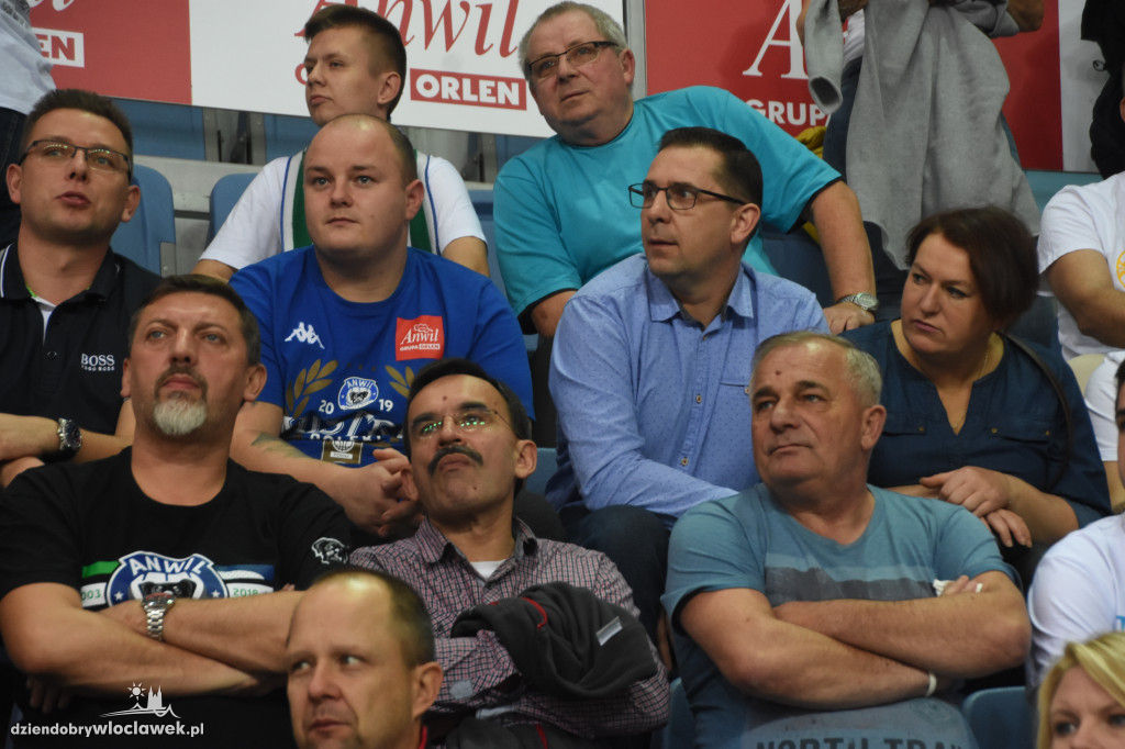 Kibice na inauguracji Ligi Mistrzów