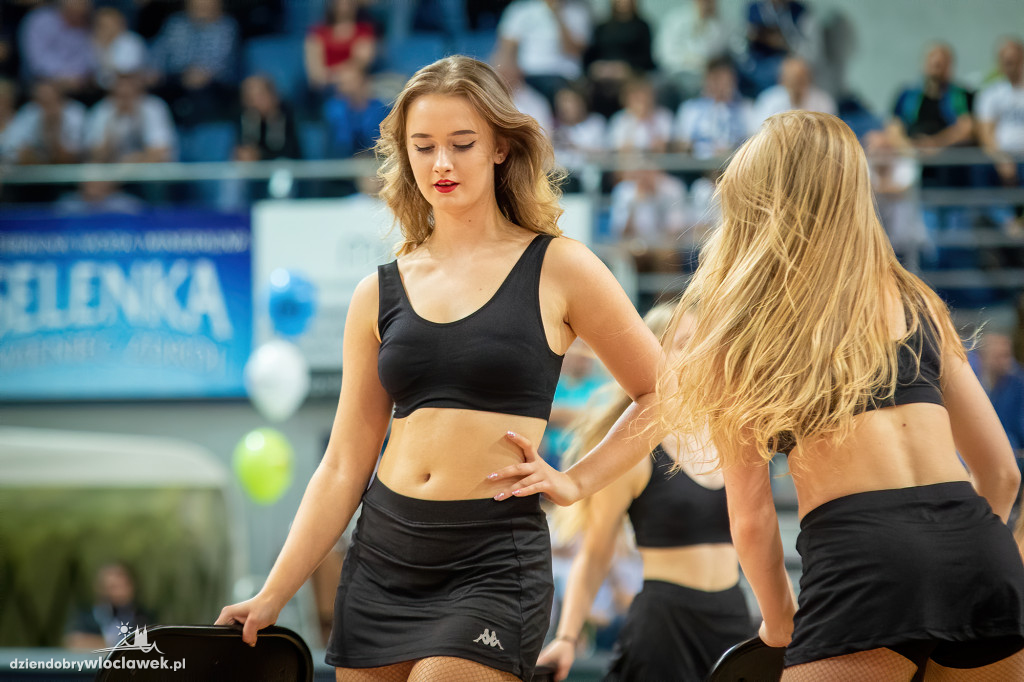 Cheerleaders na meczu Anwil - Lacq-Orthez