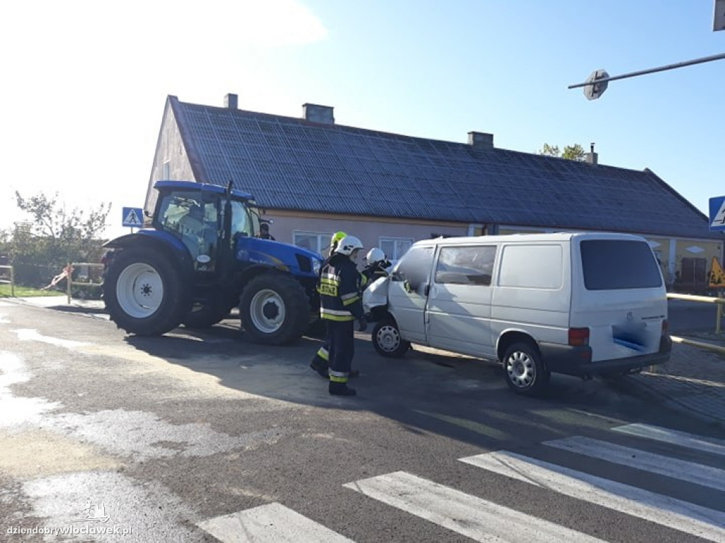 Czołowe zderzenie busów