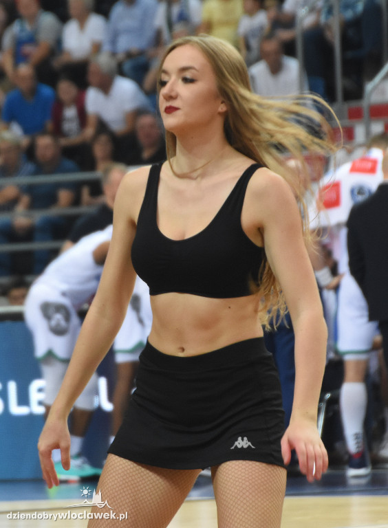 Cheerleaders na meczu Anwil - Lacq-Orthez