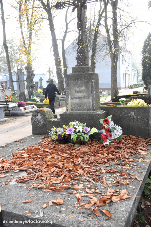 Przygotowania do Święta Zmarłych