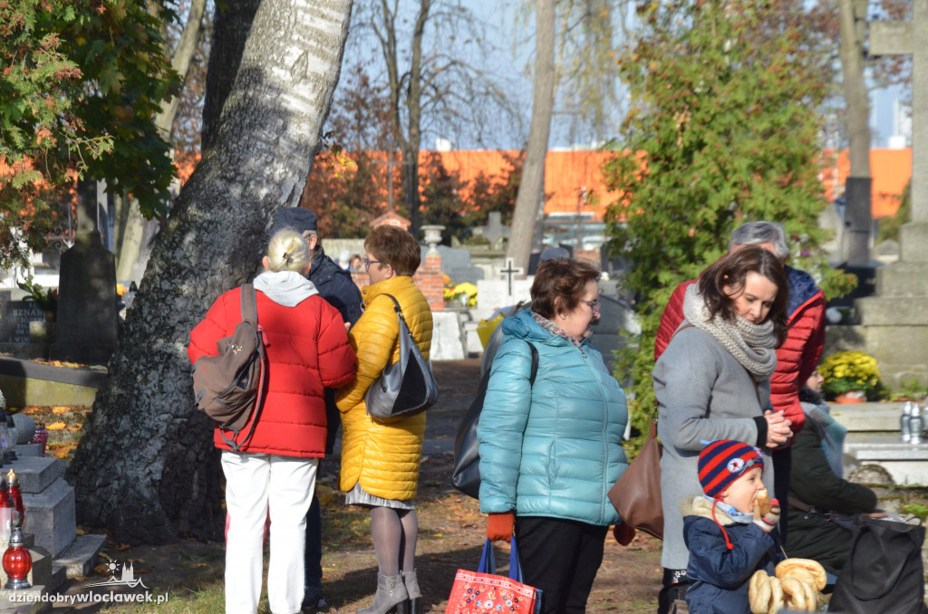 1 Listopada na Cmentarzu Komunalnym
