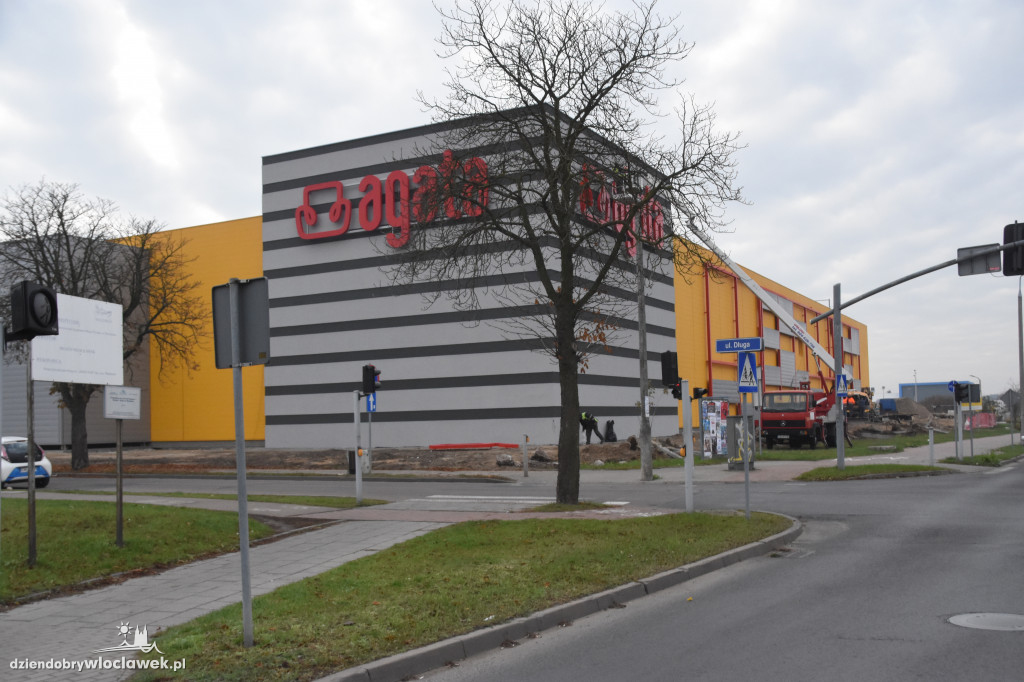 Budowa salonu meblowego Agata