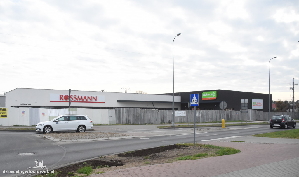 Budowa centrum handlowego